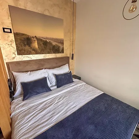 Hotel Modrica 호텔