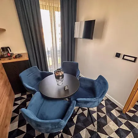 Hotel Modrica 호텔 4*
