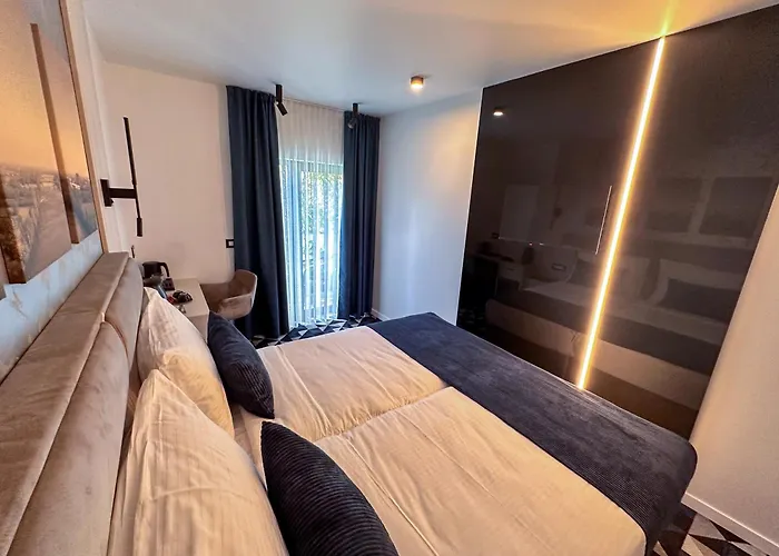 Hotel Modrica Отель 4*