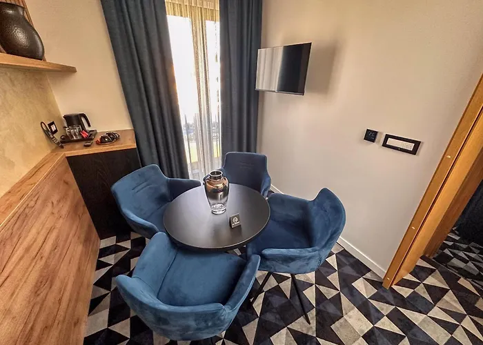 Hotel Modrica Отель 4*